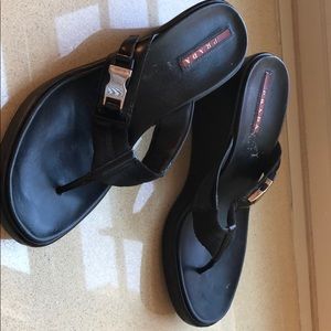 PRADA Black platform thong sandal size 37 1/2